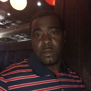Meet your Posher, Deshaun